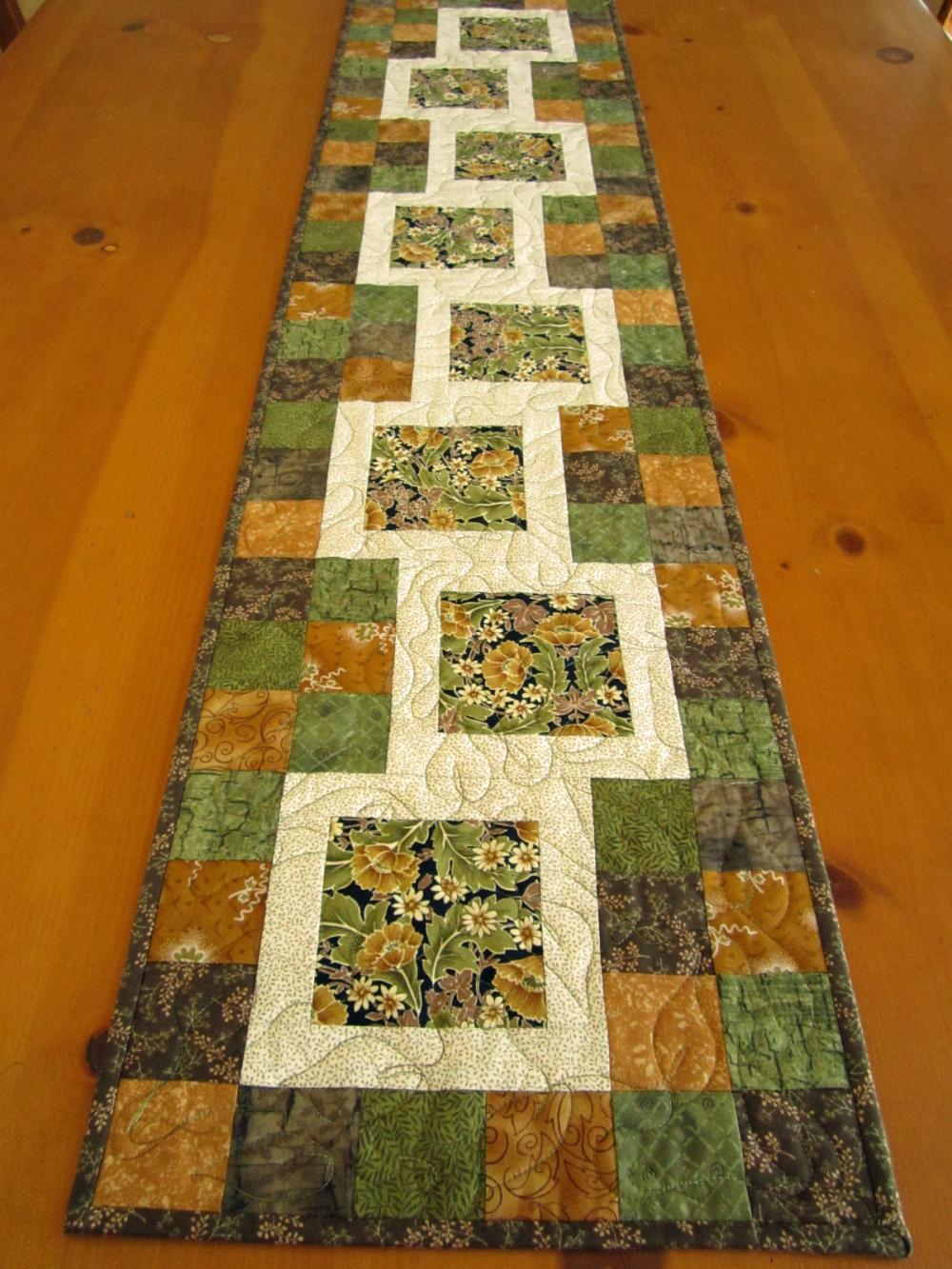 Quilted Table Runner Stepping Blocks on Luulla