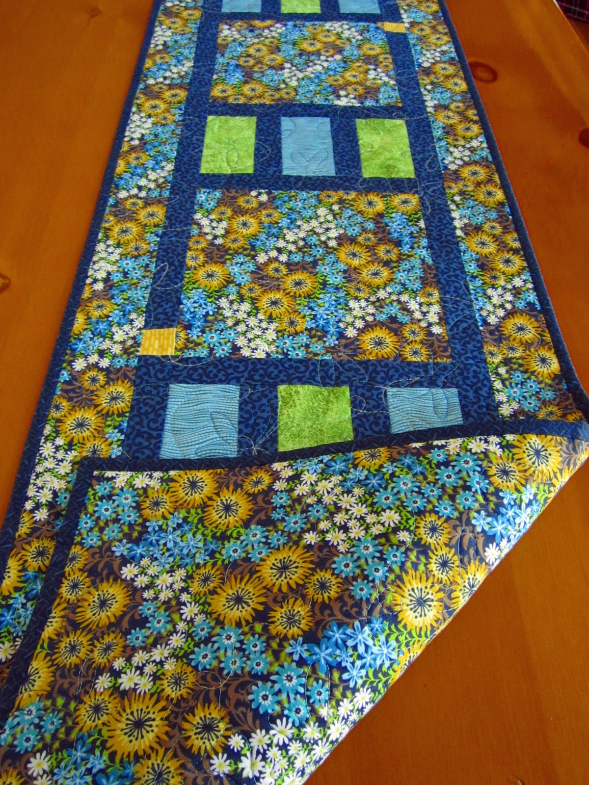 Floral Quilted Table Runner on Luulla
